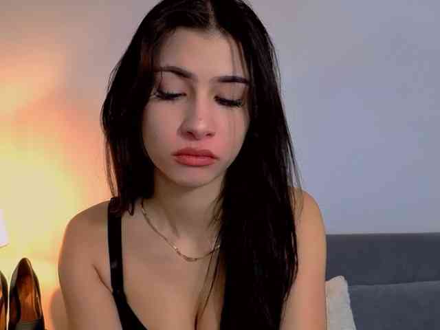 HesterStunning webcam