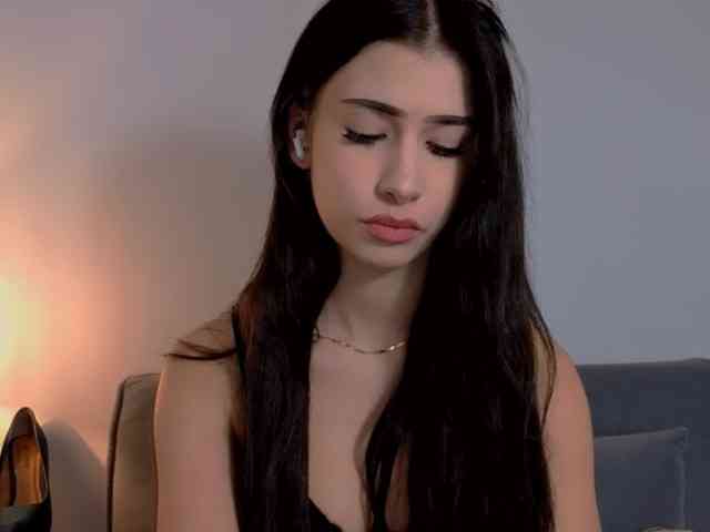 HesterStunning webcam