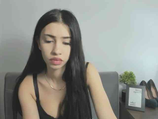 HesterStunning webcam