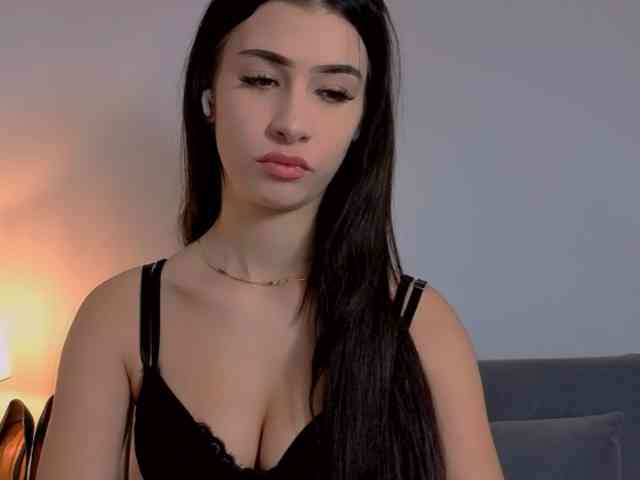 HesterStunning webcam