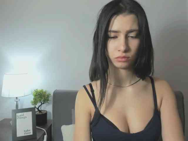 HesterStunning webcam