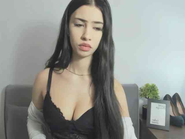 HesterStunning webcam