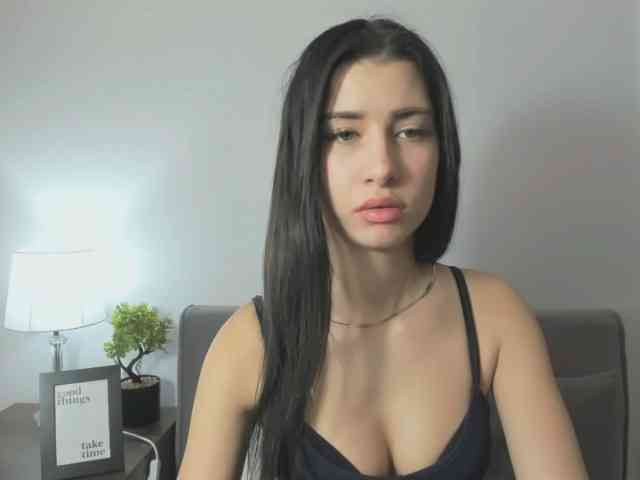 HesterStunning webcam