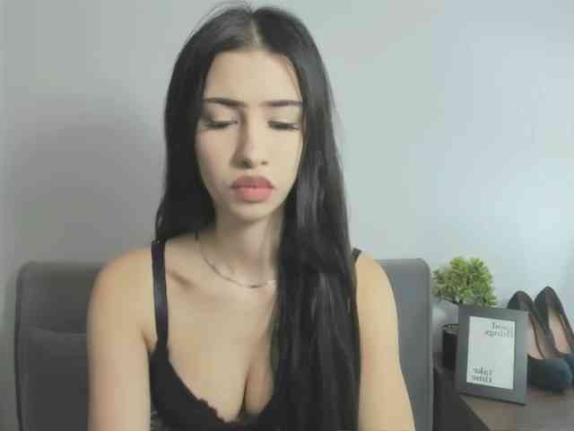 HesterStunning webcam