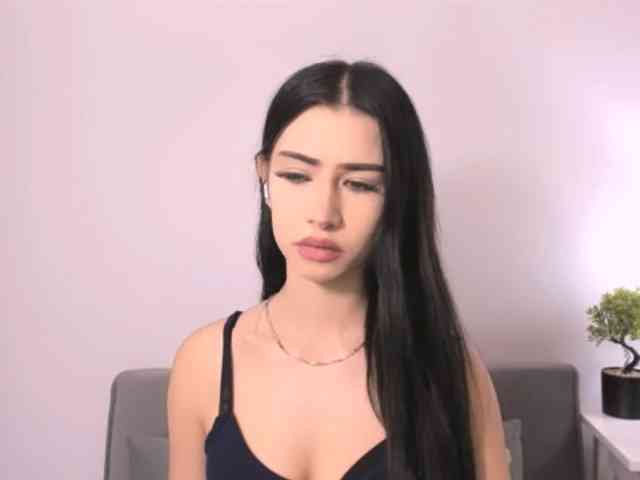 HesterStunning webcam