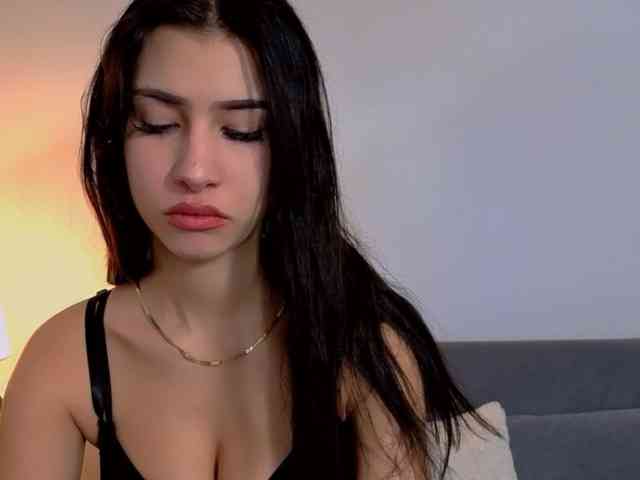 HesterStunning webcam