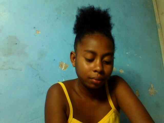 mmelodie Live Webcam on BongaCams