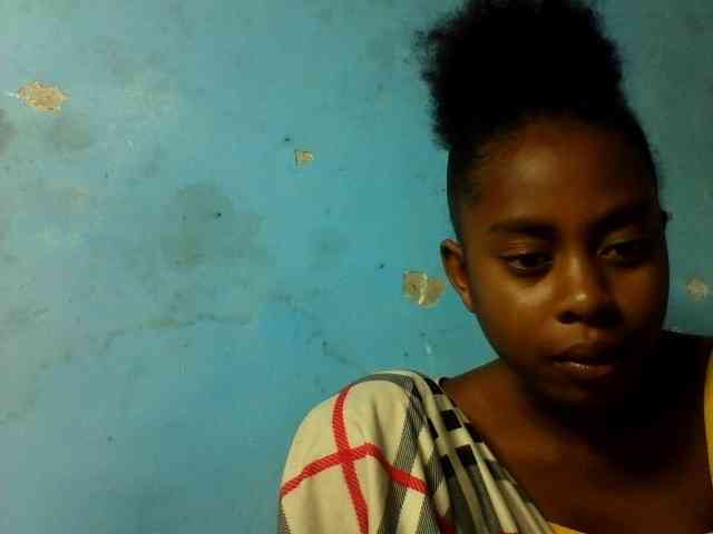 mmelodie Live Webcam on BongaCams