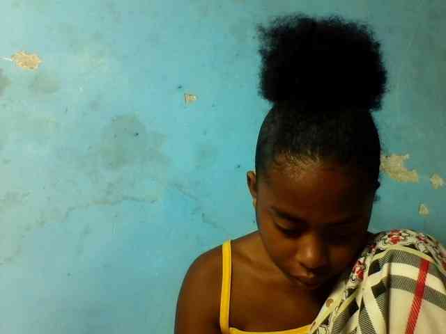 mmelodie Live Webcam on BongaCams