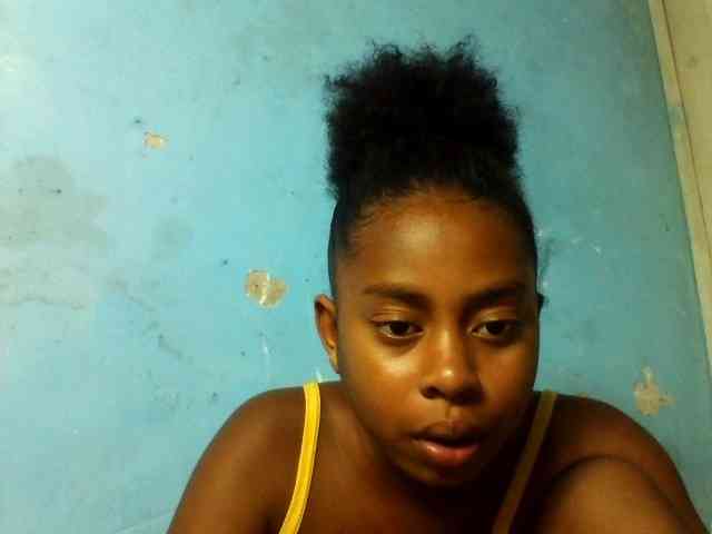 mmelodie Live Webcam on BongaCams