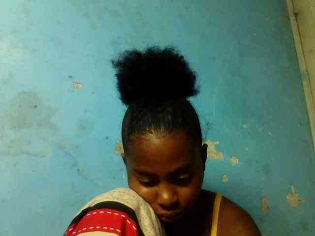 mmelodie Live Webcam on BongaCams