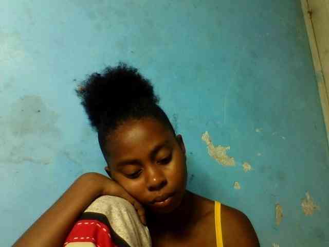 mmelodie Live Webcam on BongaCams