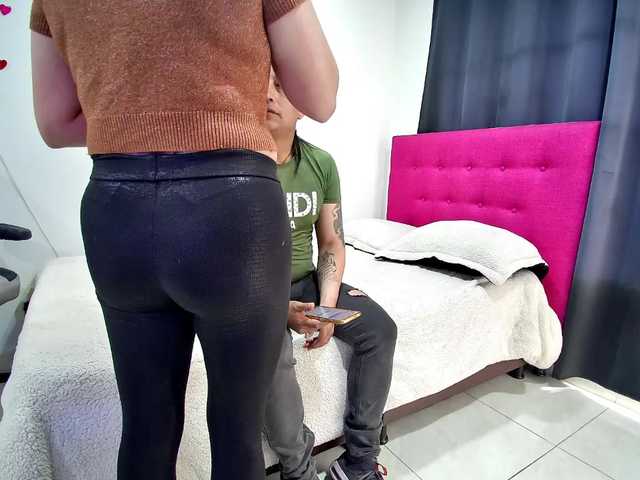 ZOEYJUAN-95's BongaCams show and profile