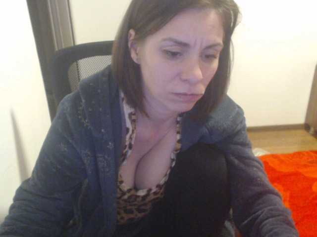 SweetAdela's BongaCams show and profile