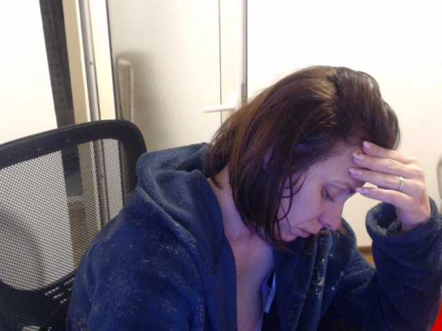 SweetAdela's BongaCams show and profile