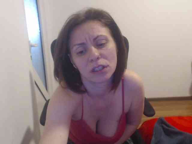SweetAdela webcam