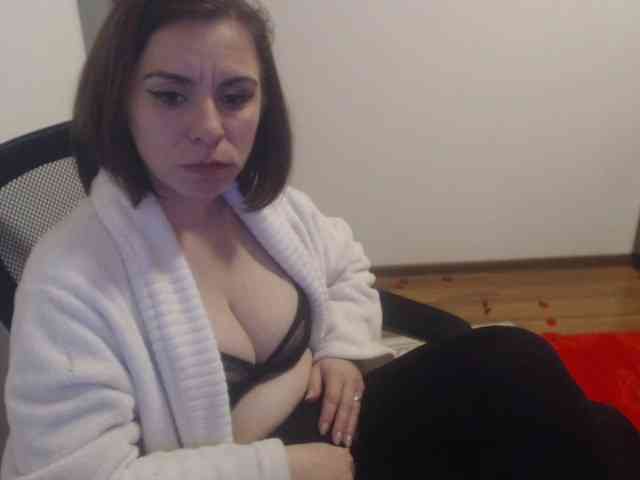 SweetAdela webcam