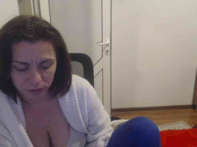SweetAdela webcam