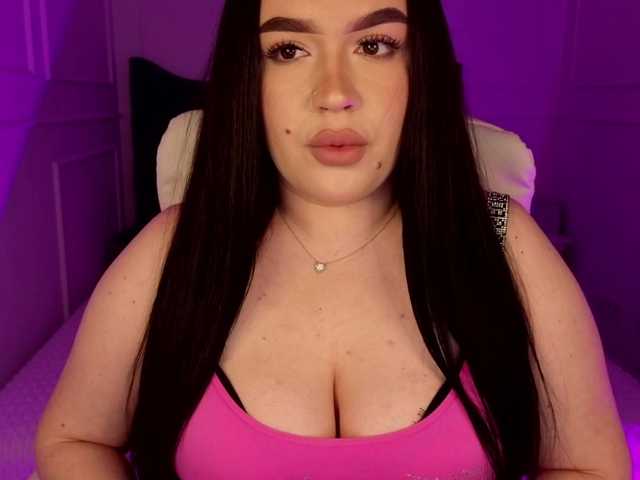 tinafox's BongaCams show and profile