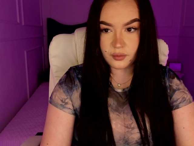 tinafox's BongaCams show and profile