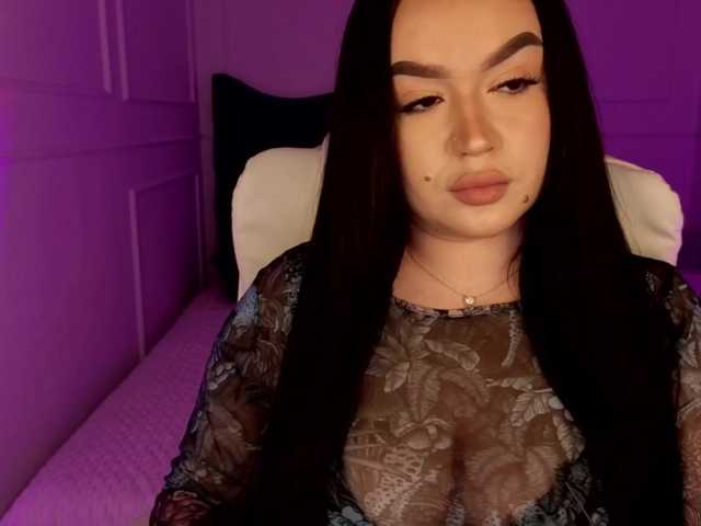 tinafox's BongaCams show and profile