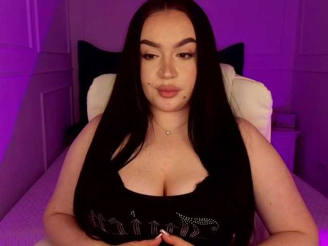 tinafox's BongaCams show and profile