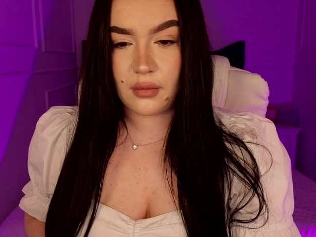 tinafox's BongaCams show and profile