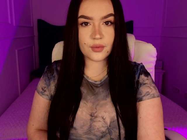 tinafox's BongaCams show and profile