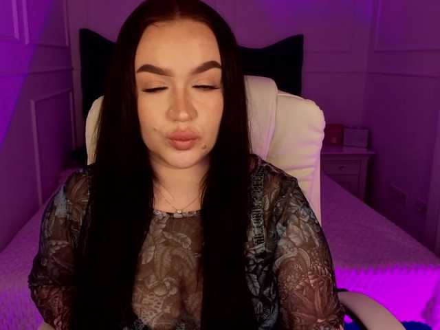 tinafox's BongaCams show and profile