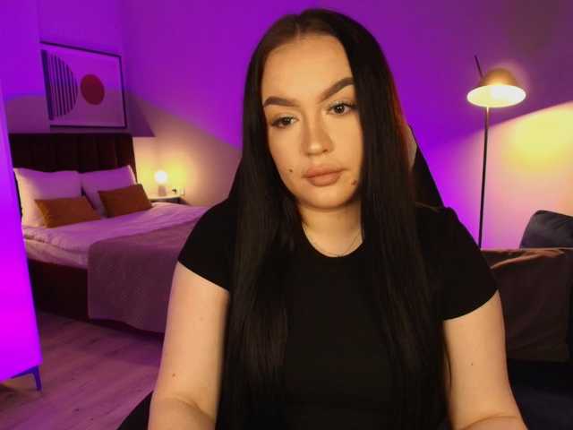 tinafox's BongaCams show and profile