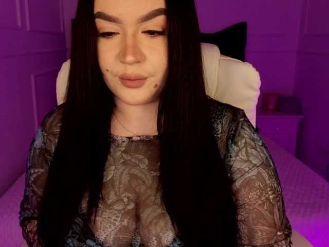 tinafox's BongaCams show and profile