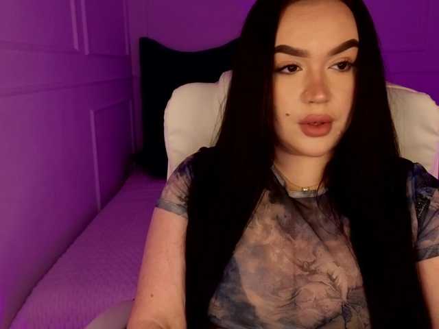 tinafox's BongaCams show and profile