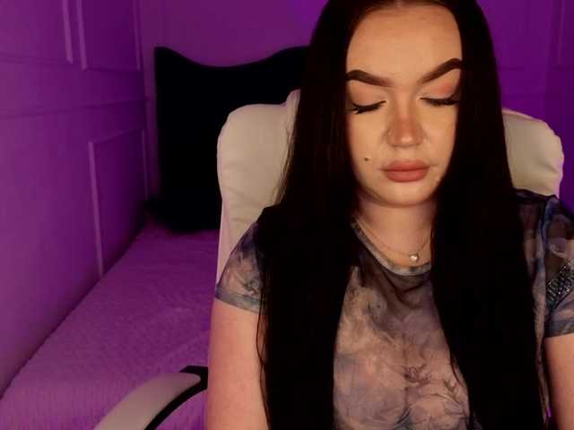 tinafox's BongaCams show and profile