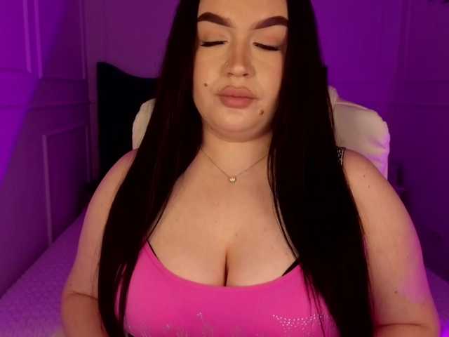 tinafox's BongaCams show and profile