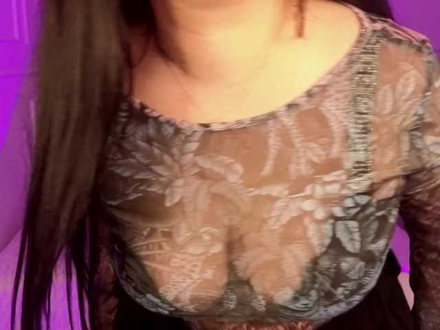 tinafox's BongaCams show and profile