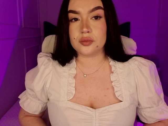 tinafox's BongaCams show and profile