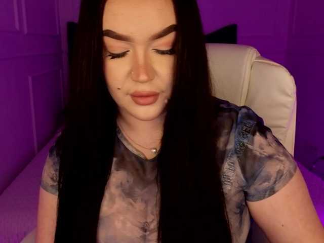 tinafox's BongaCams show and profile