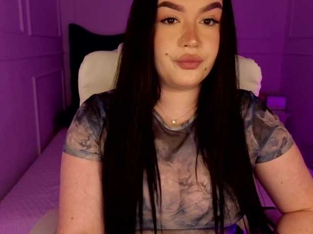 tinafox's BongaCams show and profile