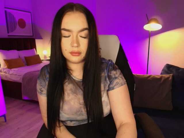 tinafox's BongaCams show and profile