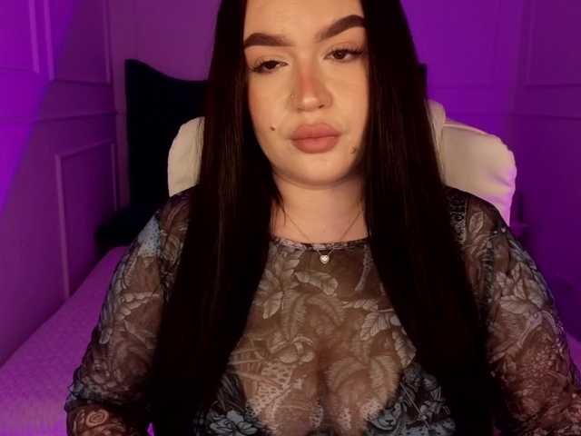 tinafox's BongaCams show and profile