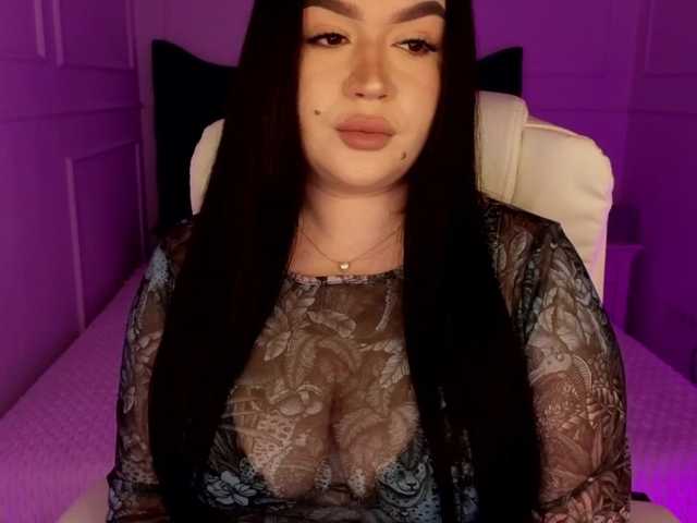 tinafox's BongaCams show and profile