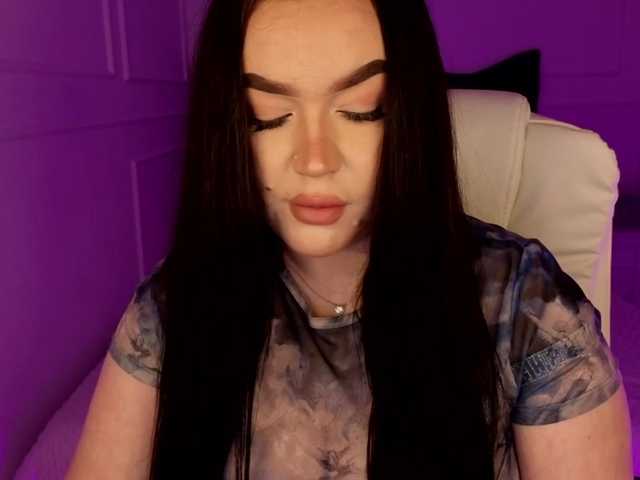 tinafox's BongaCams show and profile