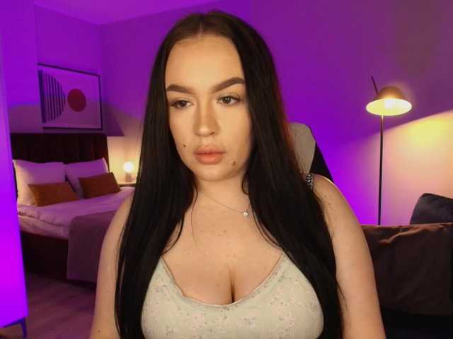 tinafox's BongaCams show and profile