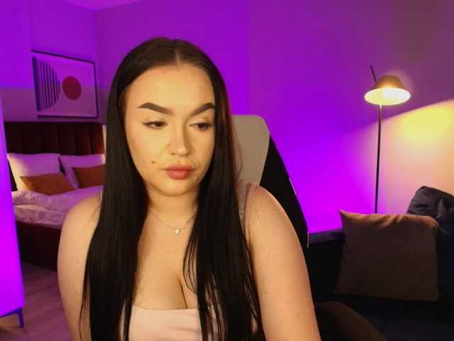 tinafox's BongaCams show and profile