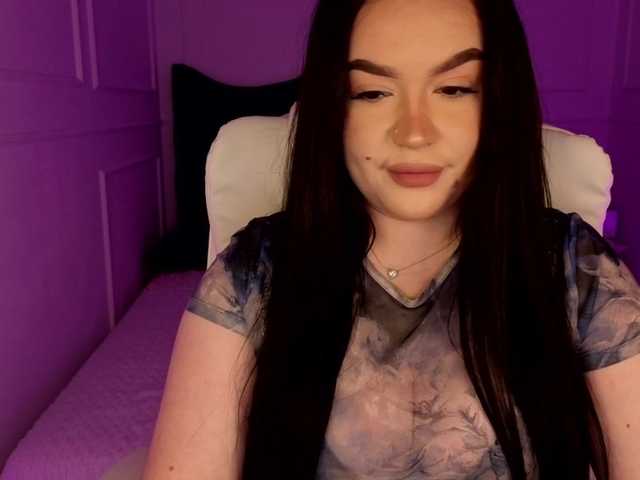 tinafox's BongaCams show and profile