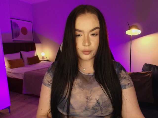 tinafox's BongaCams show and profile