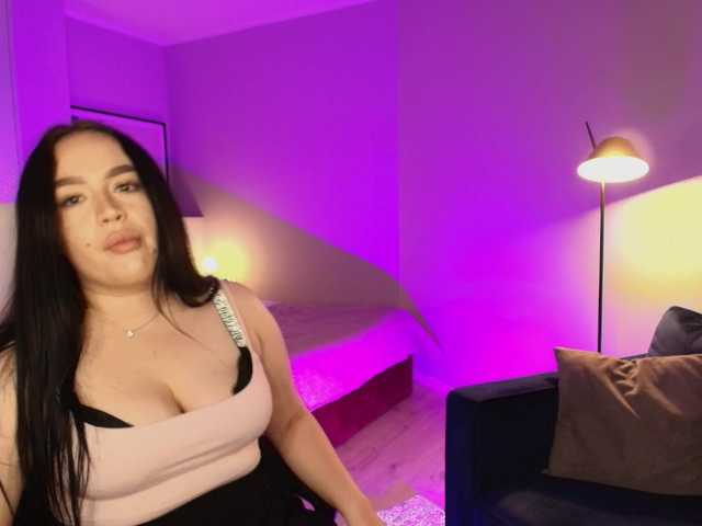 tinafox's BongaCams show and profile