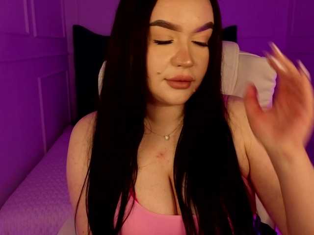 tinafox's BongaCams show and profile