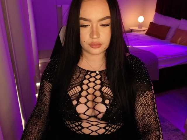 tinafox's BongaCams show and profile