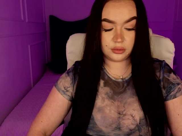 tinafox's BongaCams show and profile